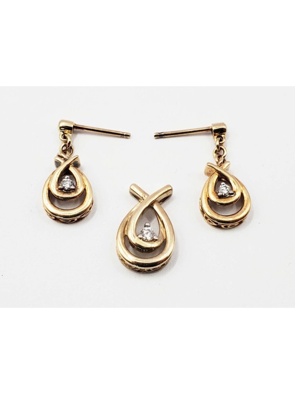 0.17 ctw Diamond Drop Earrings & Charm Pendant Set 10k Gold